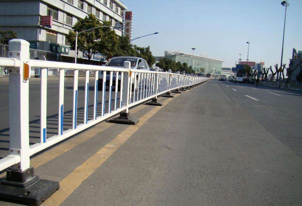 秀山道路护栏